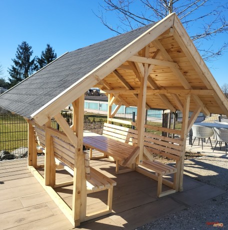 pavilonok-szaunak-pergolak-kerti-butorok-hintak-lugasok-big-1