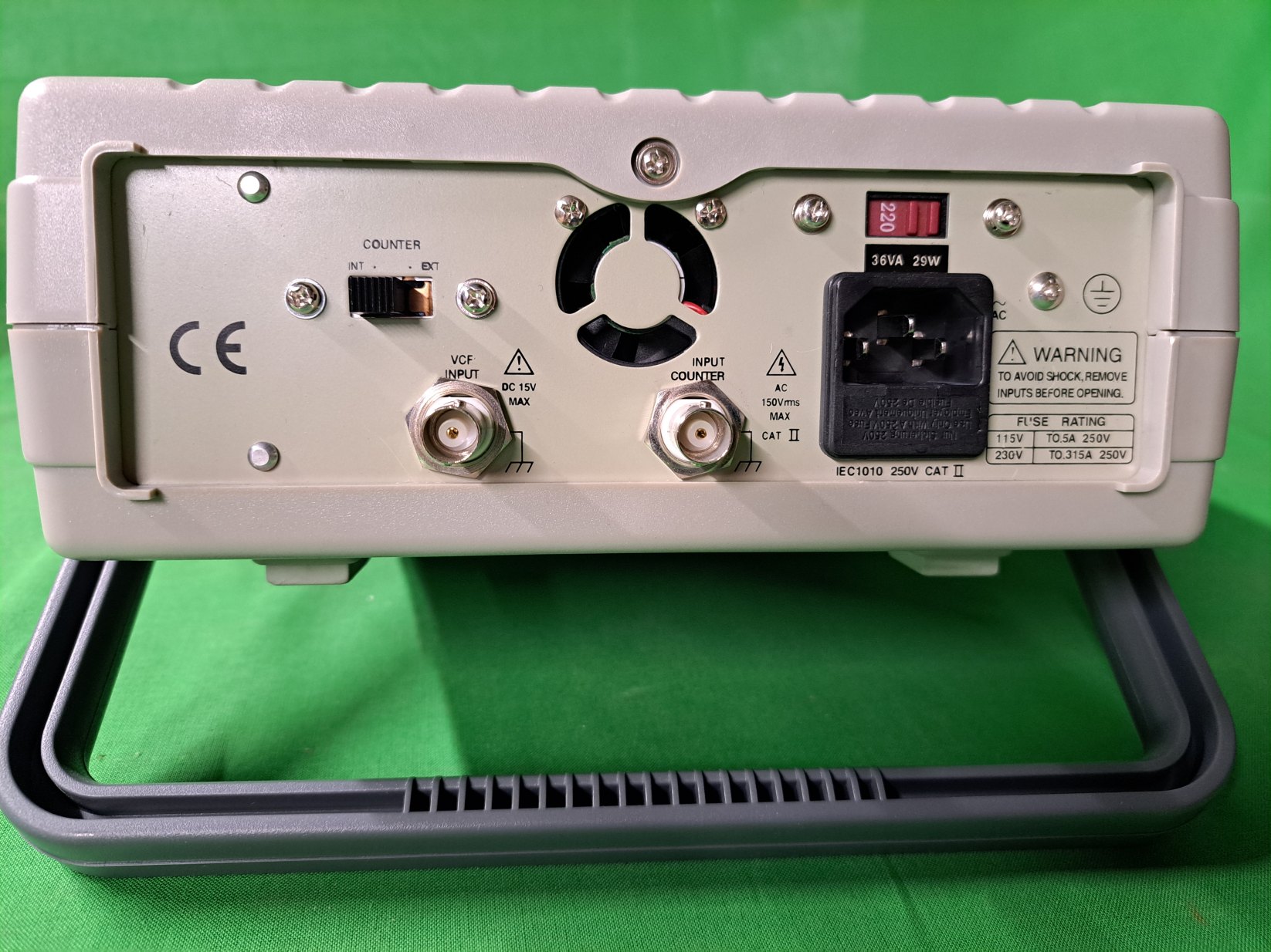 MFG-8216A-1 Laboratóriumi generátor: függvény; LED; 6 digit; 1MΩ; -20dB